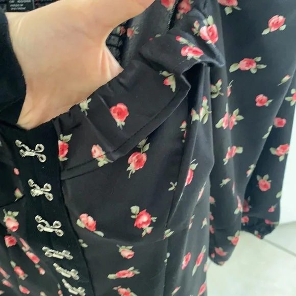 NWT! Forever 21 Satin Rose Corset Style Puff Sleeve Mini Dress - Picture 7 of 11